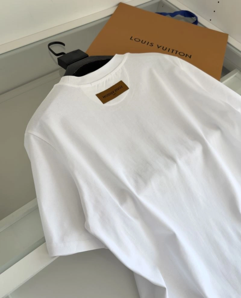 Louis Vuitton T-Shirts FreshLook 132474