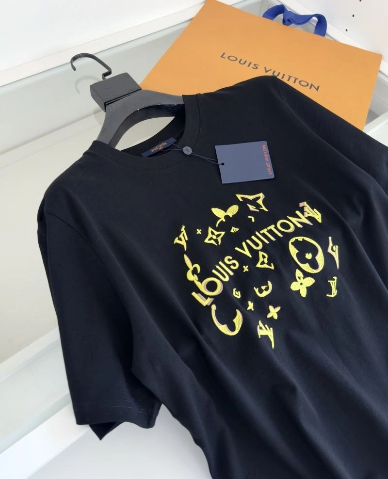 Louis Vuitton T-Shirts Cozy 132439
