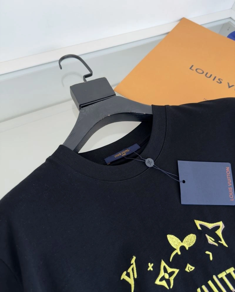 Louis Vuitton T-Shirts Cozy 132439