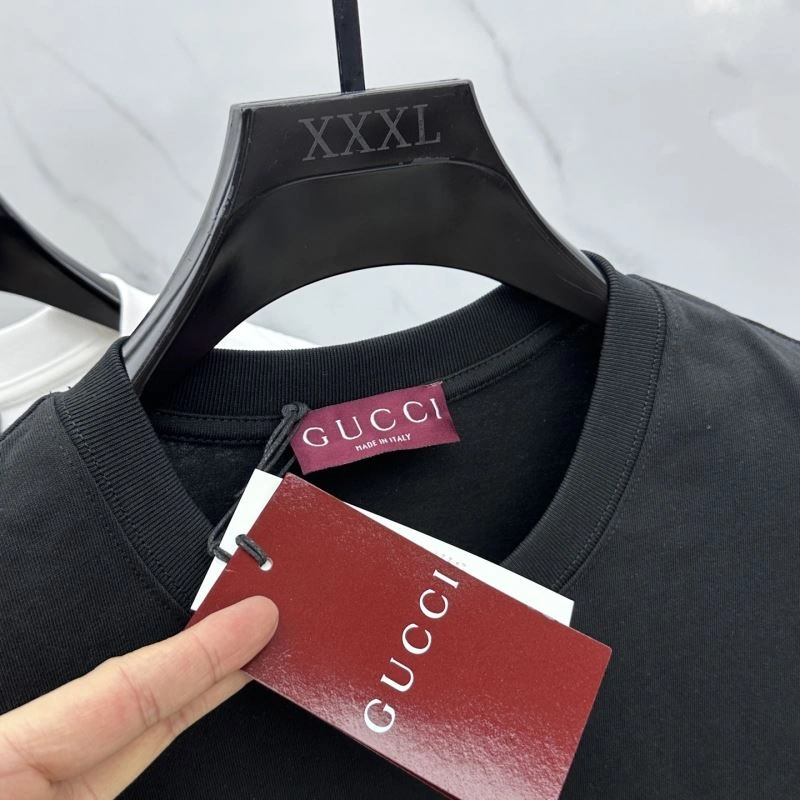 Refined Louis Vuitton T-Shirts 132408