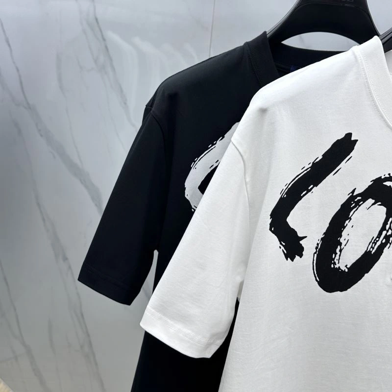 Louis Vuitton T-Shirts Stylish 132426
