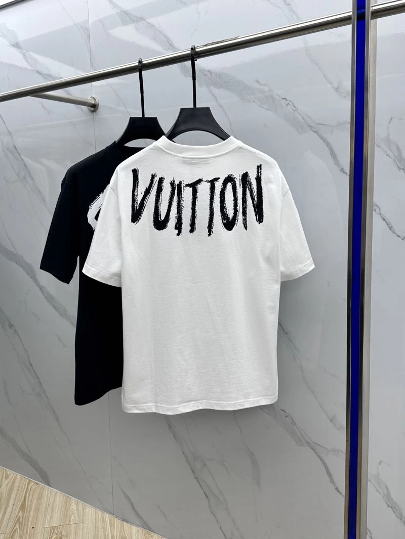 Louis Vuitton T-Shirts Stylish 132426