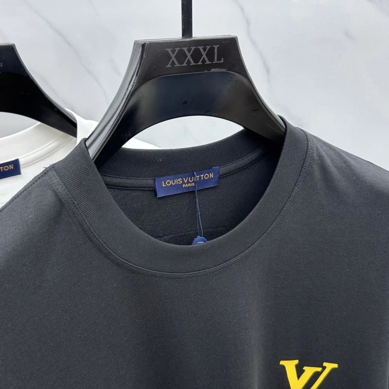 Louis Vuitton T-Shirts MoistureWicking 132431