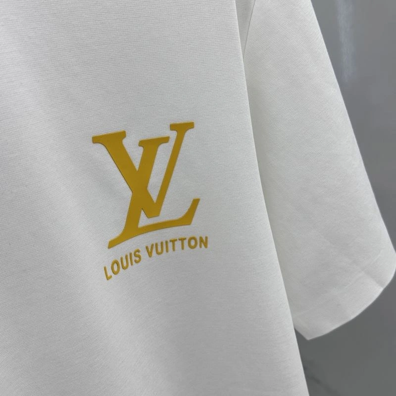 FreshLook Louis Vuitton T-Shirts 132407