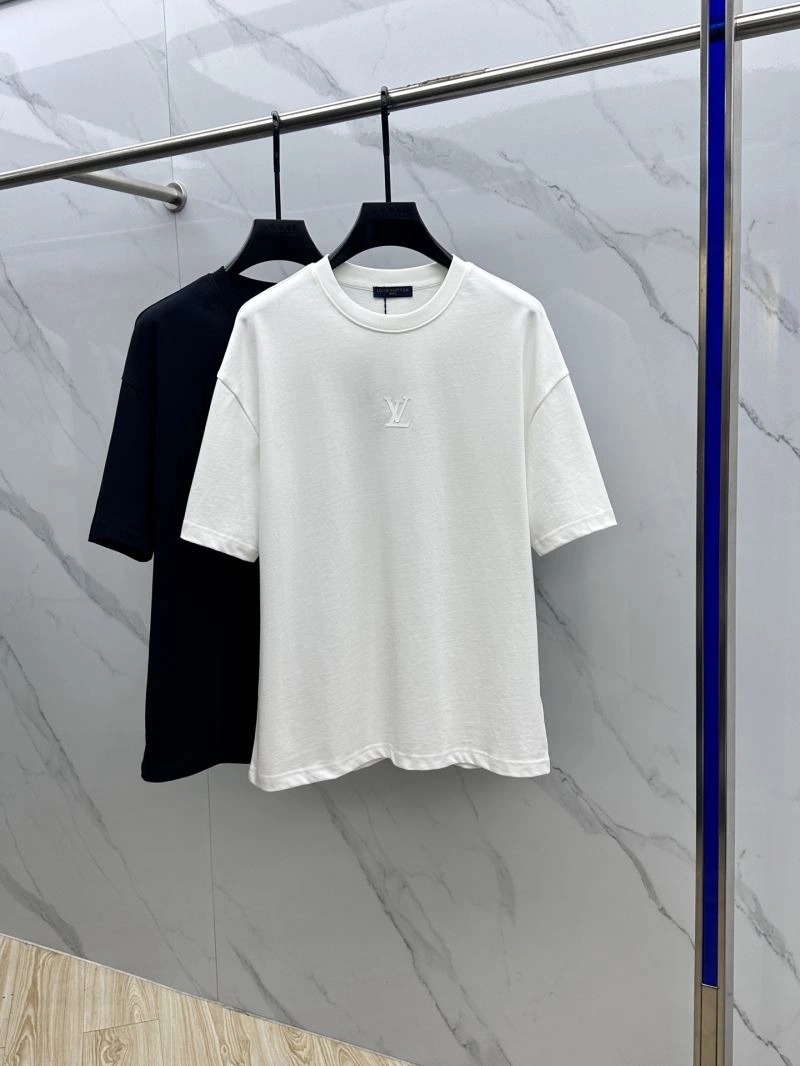 Upgraded Louis Vuitton T-Shirts 132429