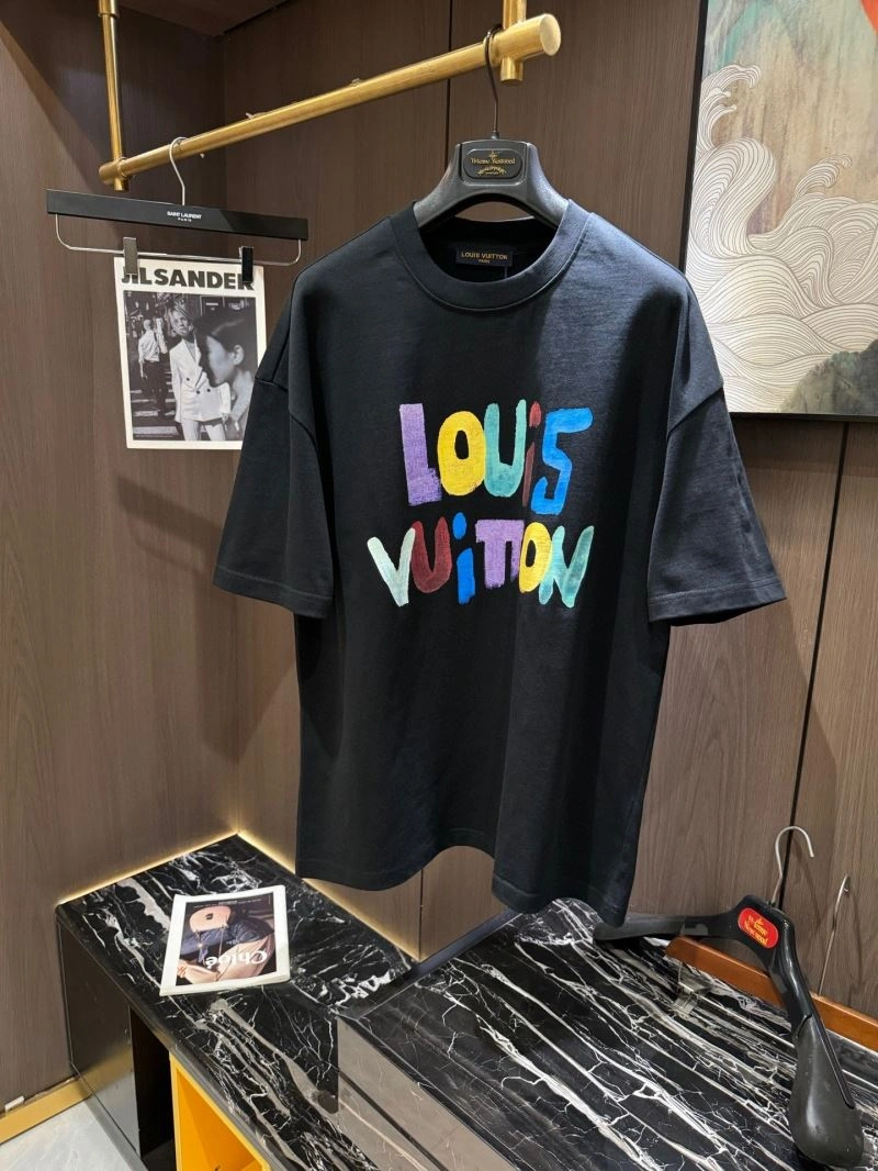 WaterResistant Louis Vuitton T-Shirts 132433