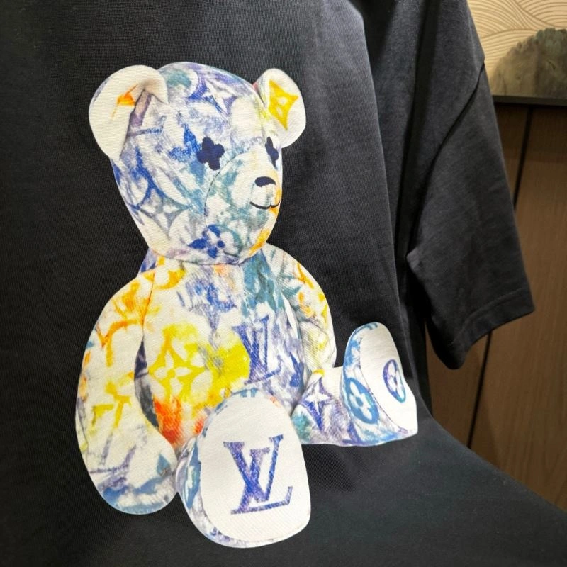 SmoothTexture Louis Vuitton T-Shirts 132410