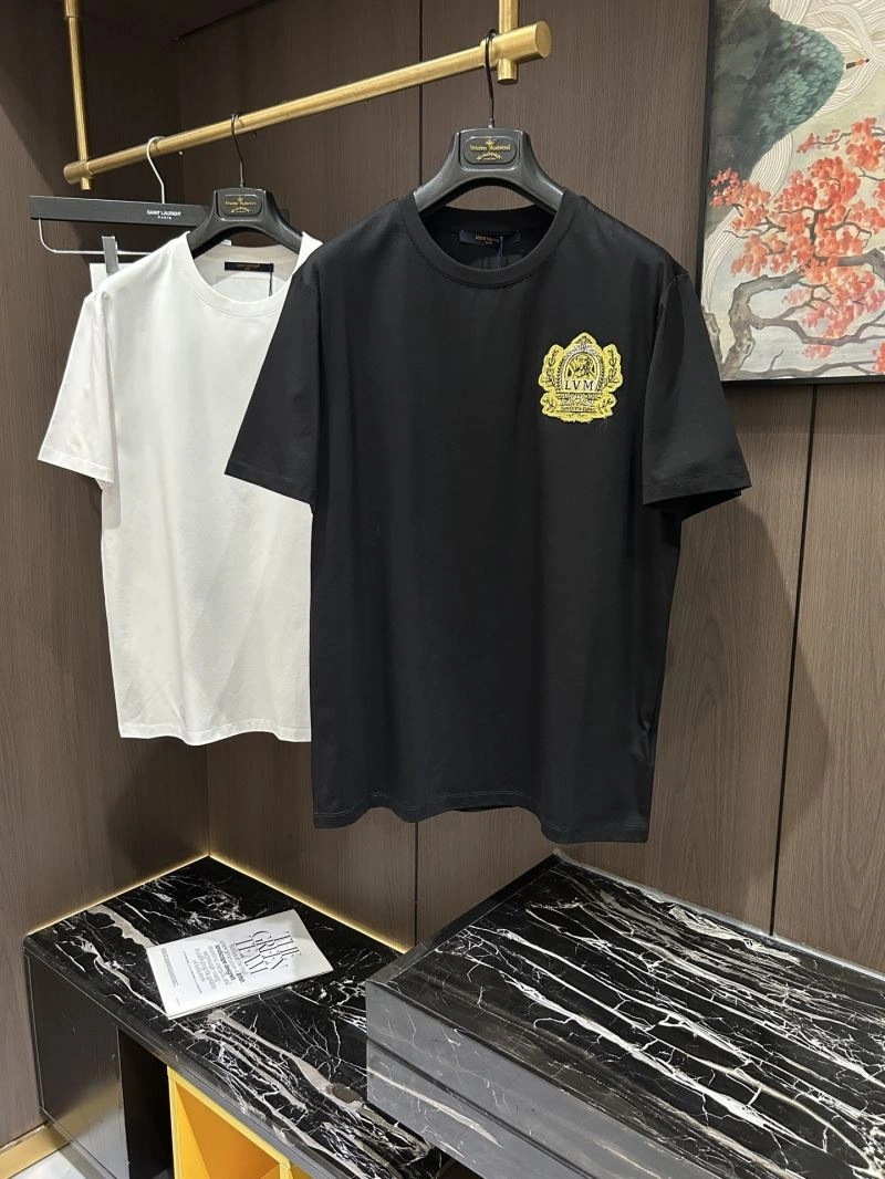 Elegant Louis Vuitton T-Shirts 132421