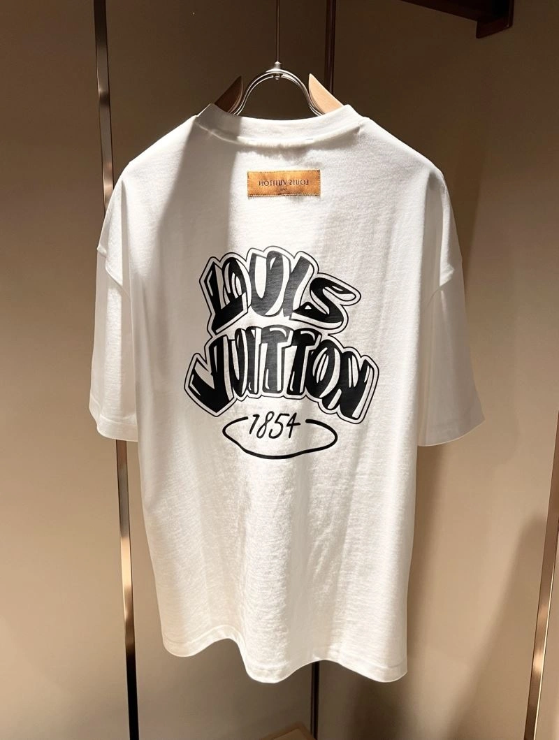 Popular Louis Vuitton T-Shirts 132399