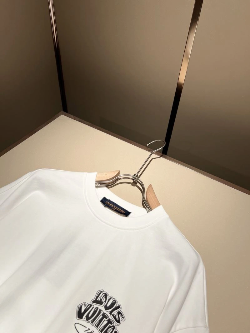 Popular Louis Vuitton T-Shirts 132399