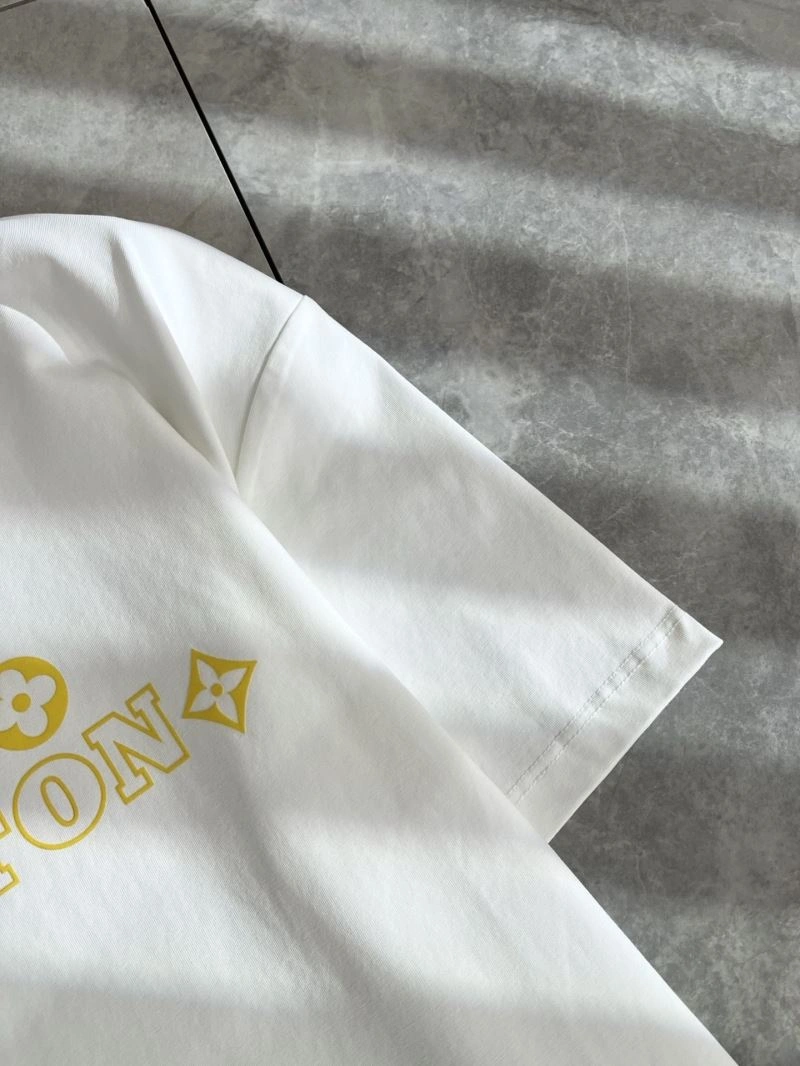Louis Vuitton T-Shirts Flexible 132397