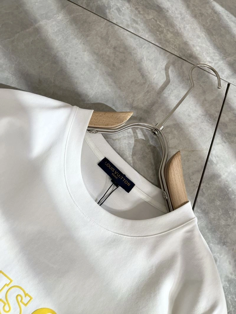 Louis Vuitton T-Shirts Flexible 132397