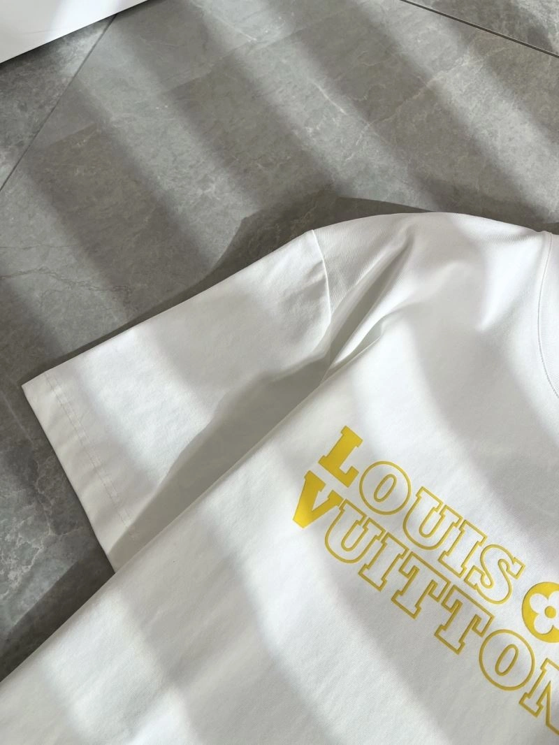 Louis Vuitton T-Shirts Flexible 132397