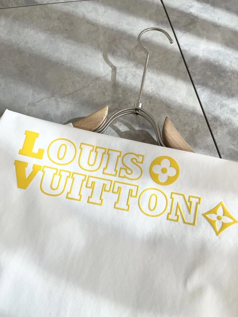 Louis Vuitton T-Shirts Flexible 132397