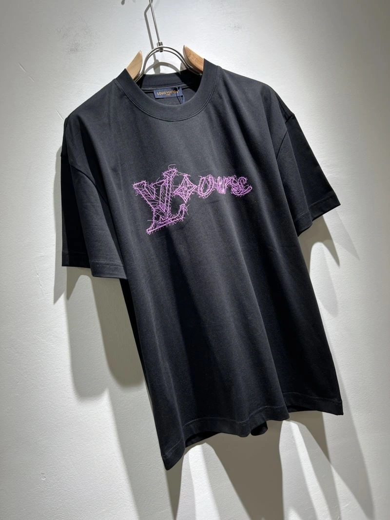 Louis Vuitton T-Shirts Trendy 132393