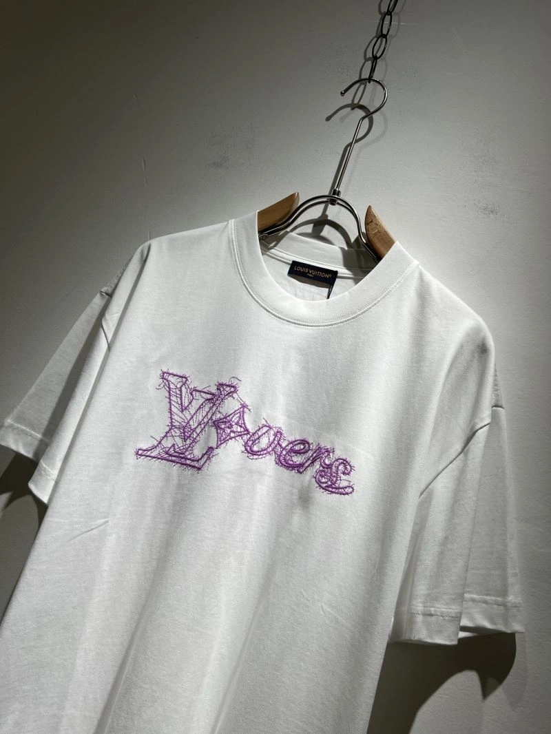 Louis Vuitton T-Shirts Breathable 132388