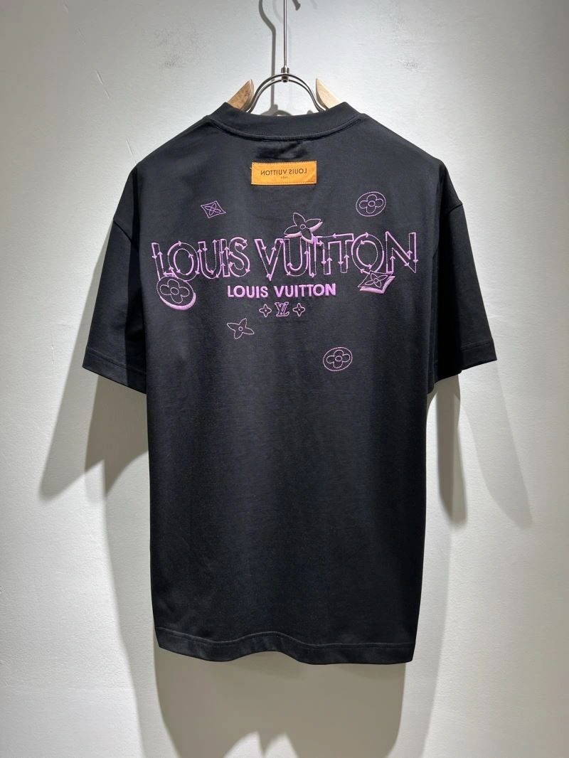 EyeCatching Louis Vuitton T-Shirts 132394