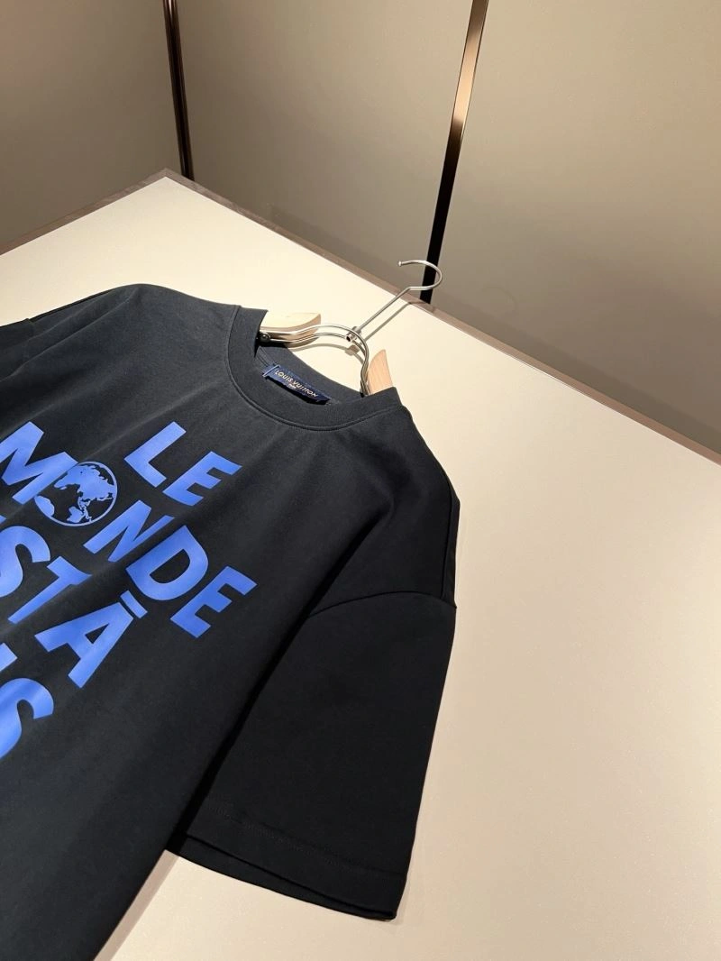 Louis Vuitton T-Shirts Stretchable 132368