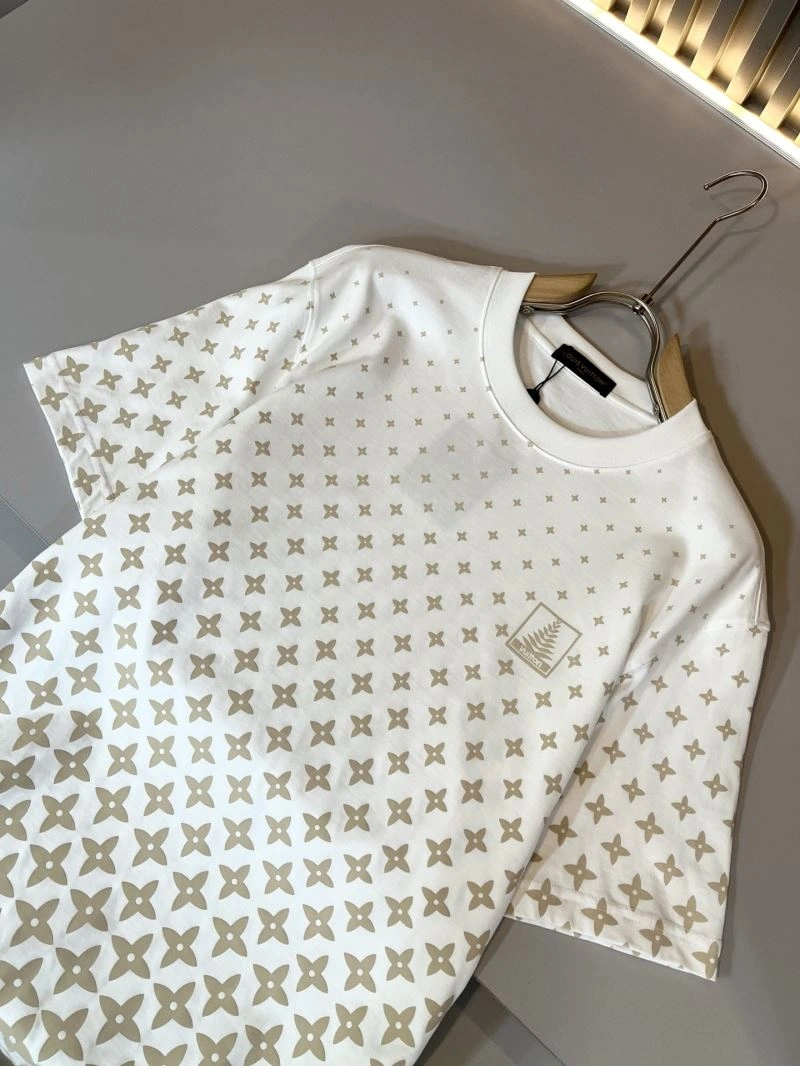 Durable Louis Vuitton T-Shirts 132373