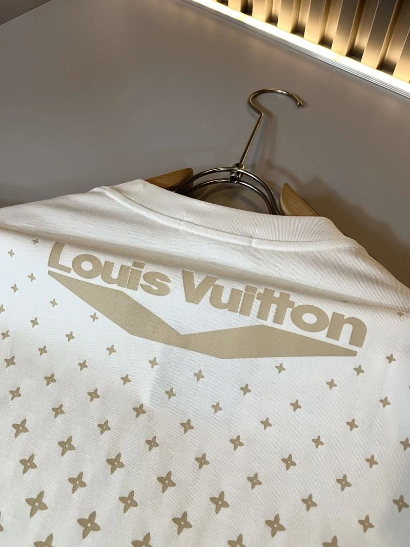 Durable Louis Vuitton T-Shirts 132373