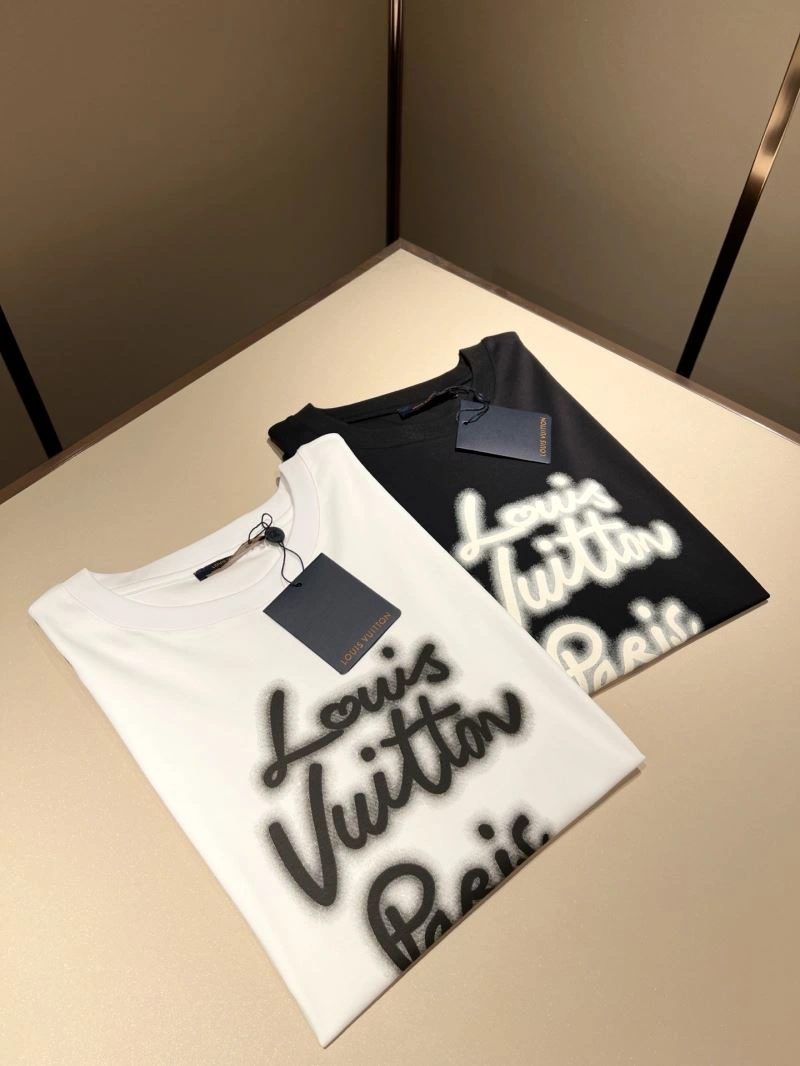 Louis Vuitton T-Shirts GoAnywhere 132380