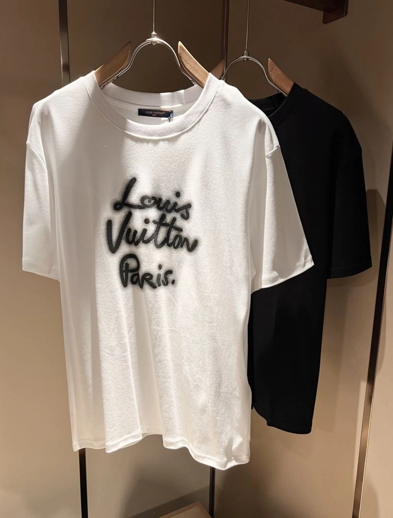 Packable Louis Vuitton T-Shirts 132365