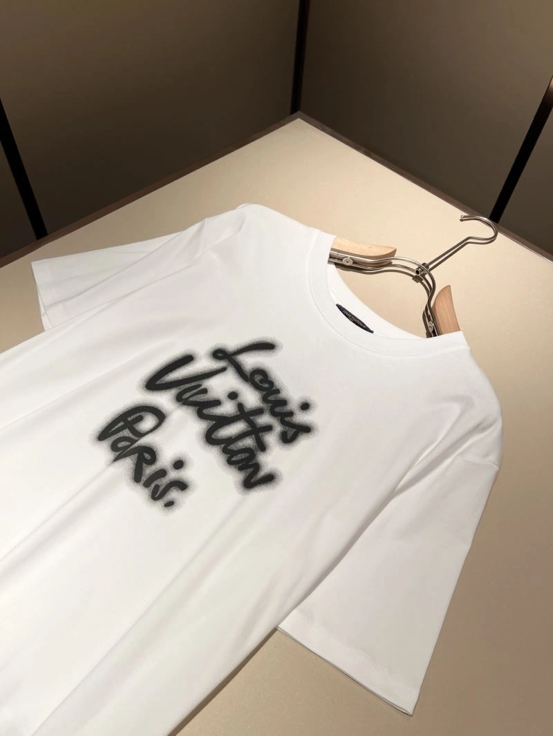 Packable Louis Vuitton T-Shirts 132365