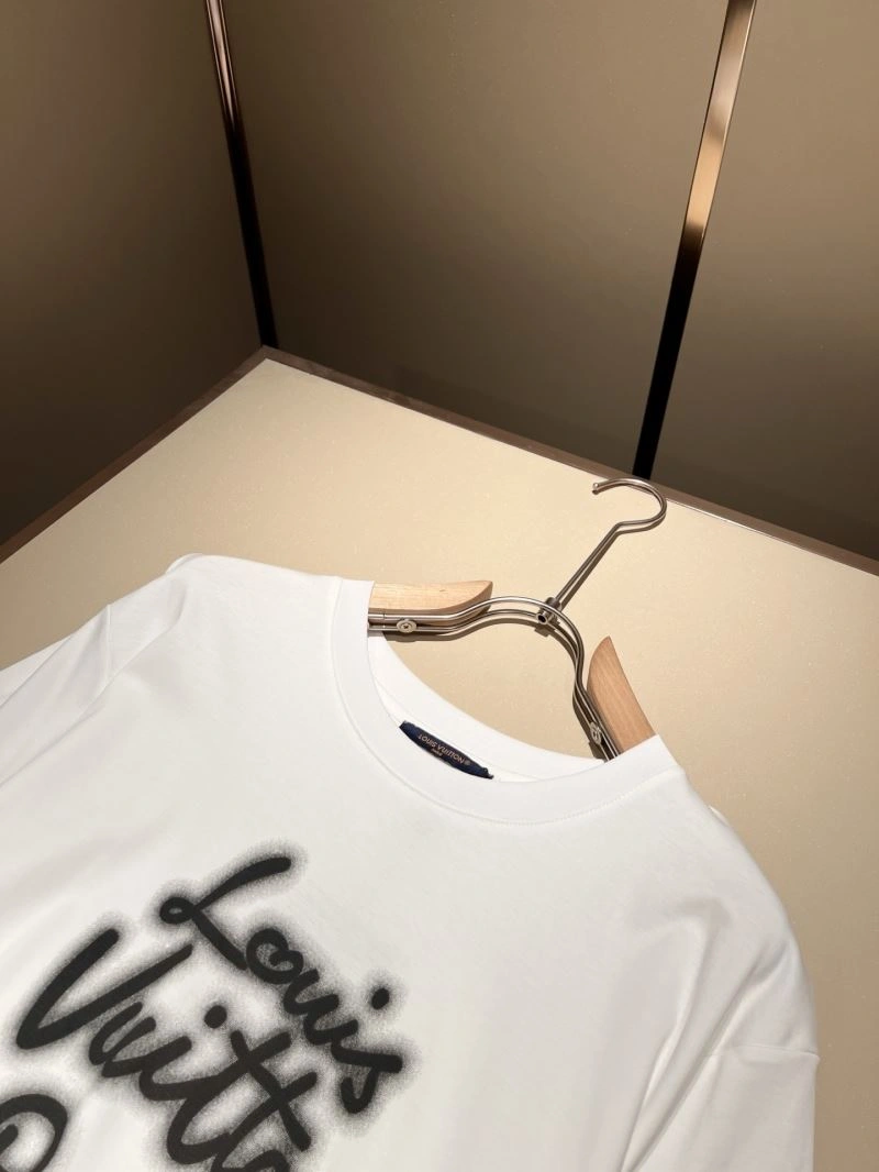 Packable Louis Vuitton T-Shirts 132365