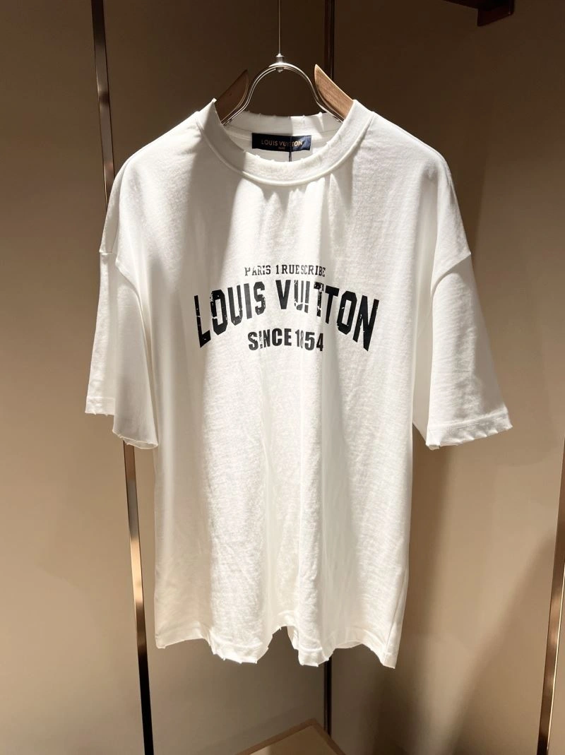 Soft Louis Vuitton T-Shirts 132366