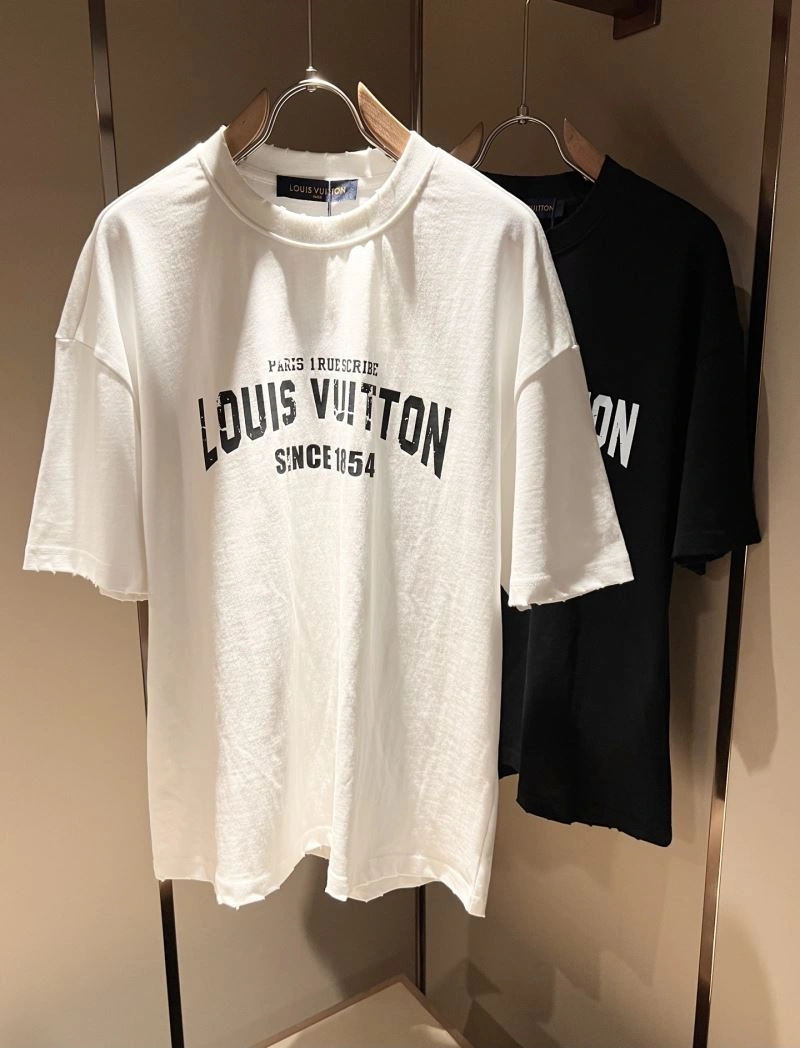 Soft Louis Vuitton T-Shirts 132366