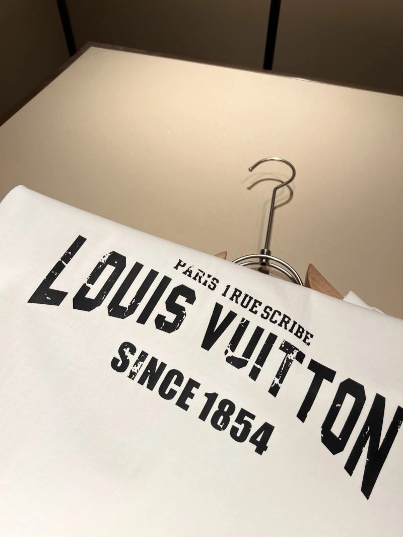 Soft Louis Vuitton T-Shirts 132366