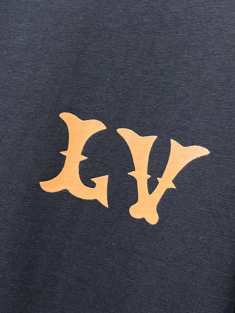 Louis Vuitton T-Shirts TimelessDesign 132374