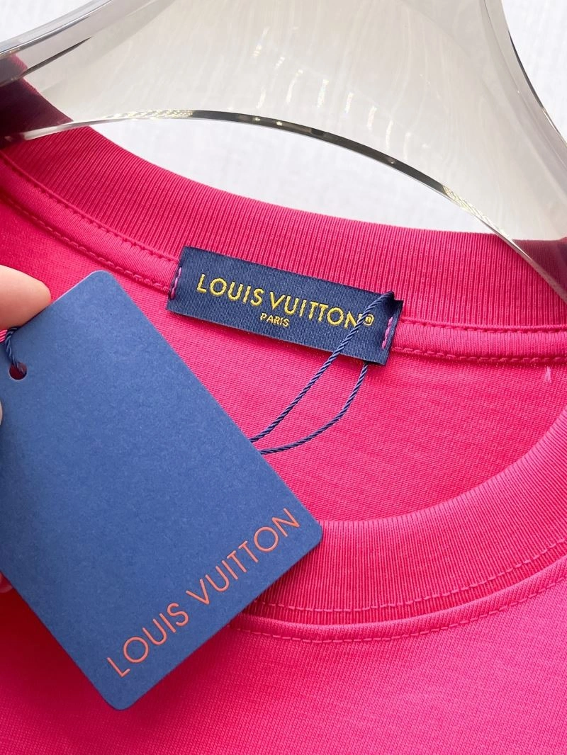 EyeCatching Louis Vuitton T-Shirts 132383