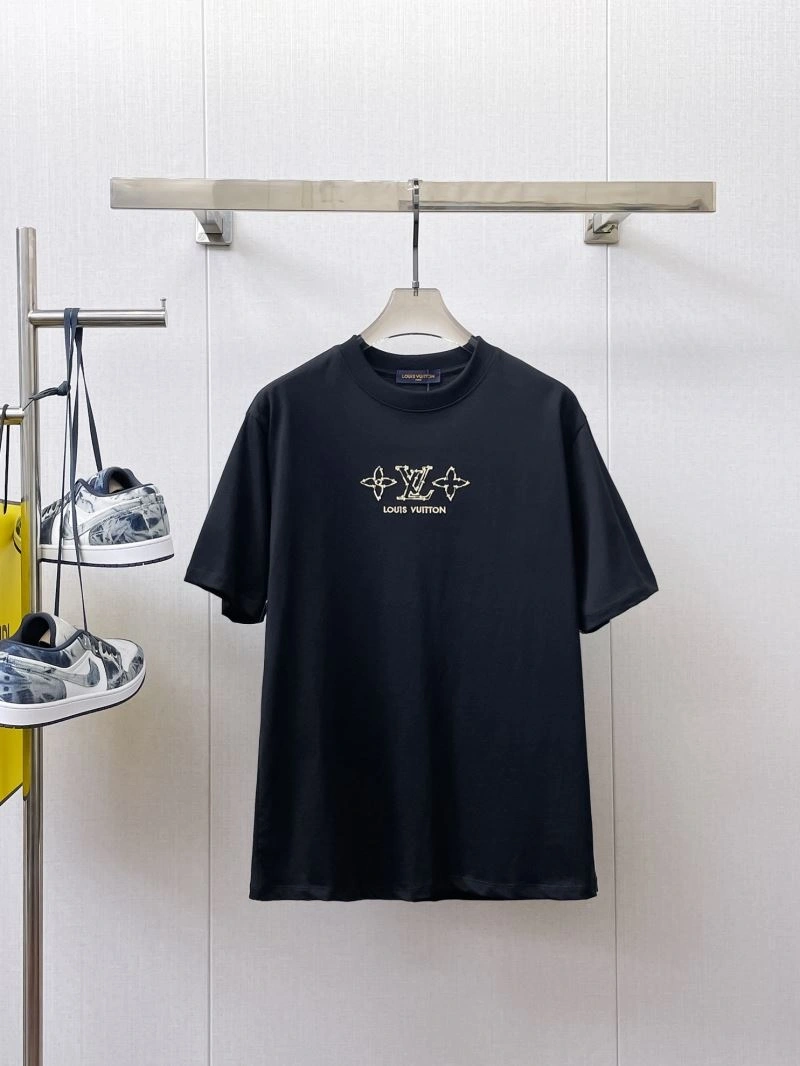 SportInspired Louis Vuitton T-Shirts 132384
