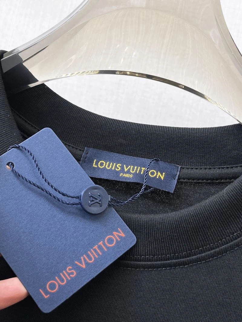 SportInspired Louis Vuitton T-Shirts 132384