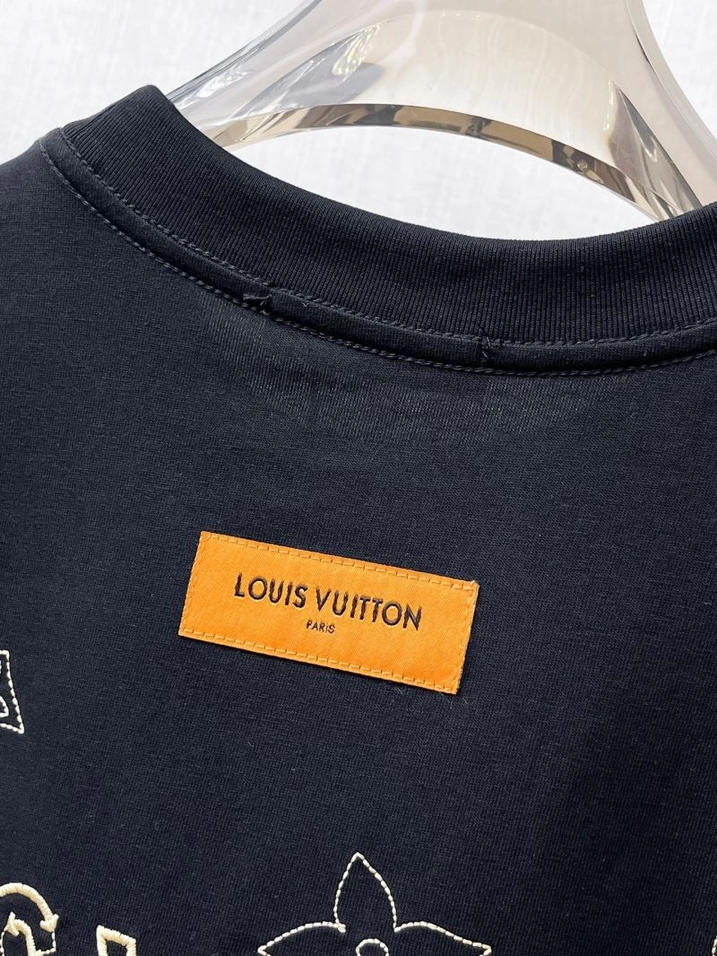 SportInspired Louis Vuitton T-Shirts 132384