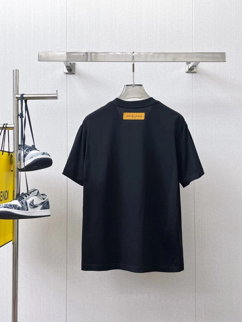 GoodFit Louis Vuitton T-Shirts 132389