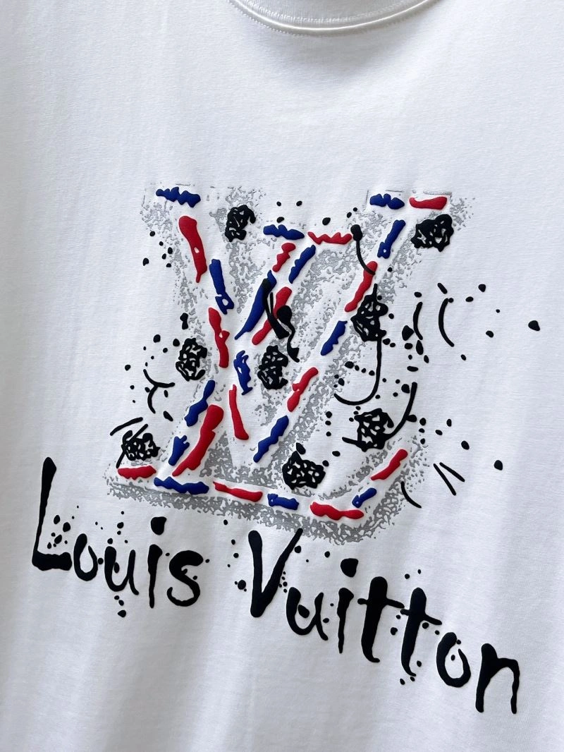 Flexible Louis Vuitton T-Shirts 132361