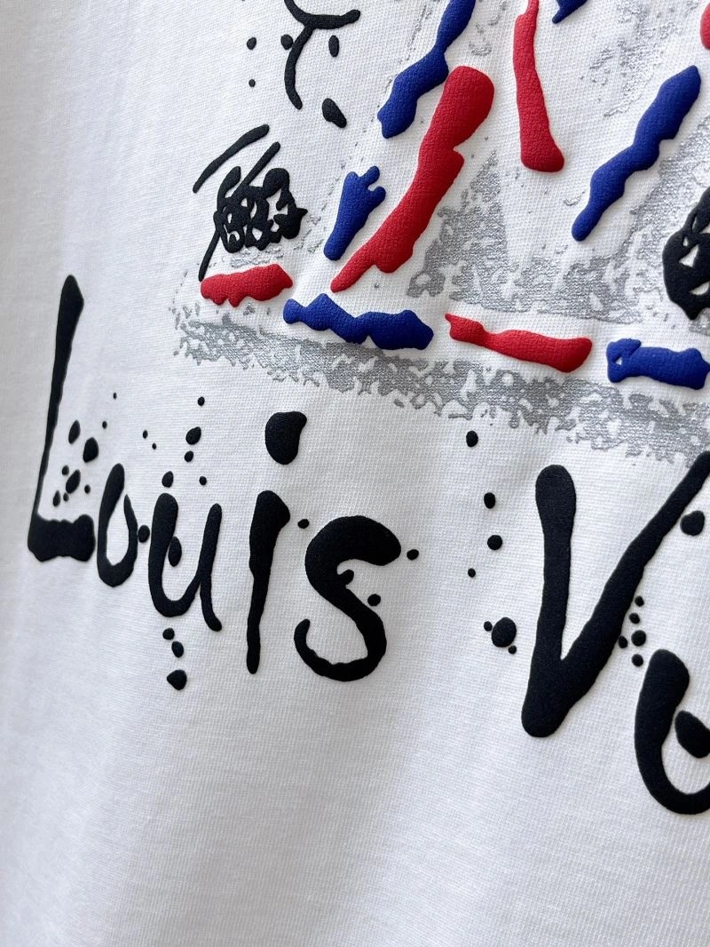Flexible Louis Vuitton T-Shirts 132361
