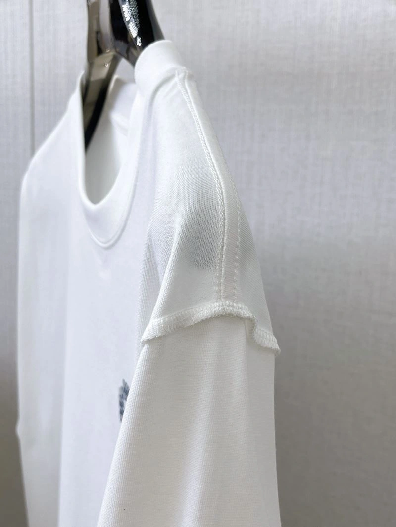 Sustainable Louis Vuitton T-Shirts 132360