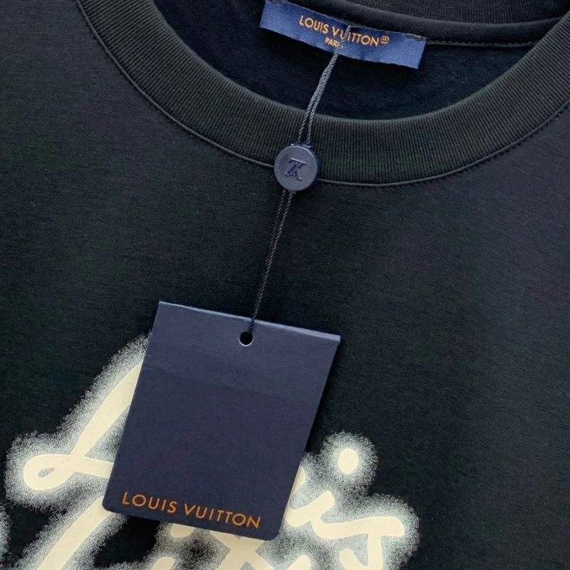 Louis Vuitton T-Shirts Packable 132357