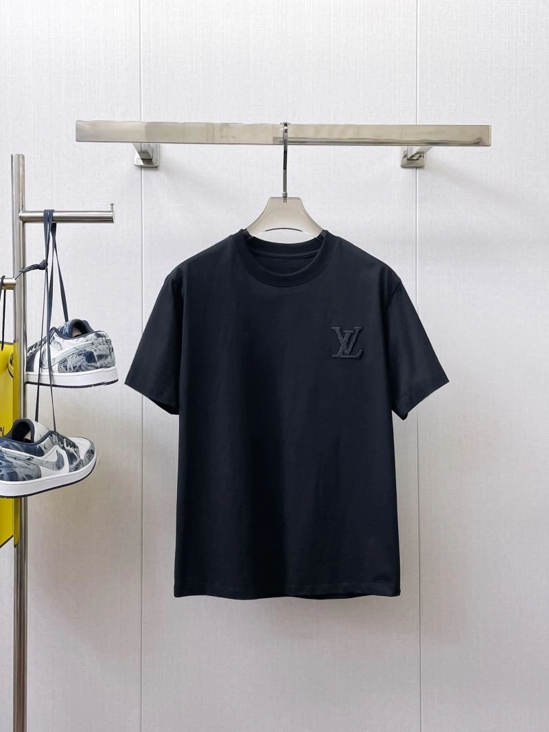 Louis Vuitton T-Shirts Minimalist 132339