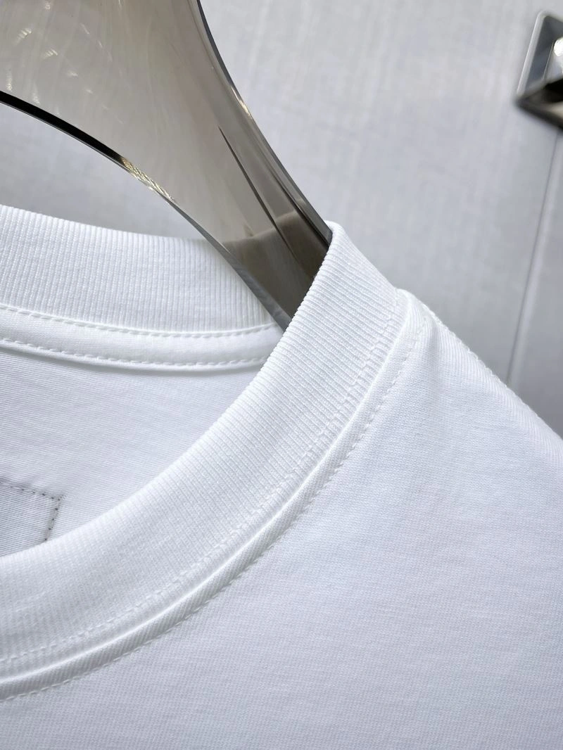 TravelReady Louis Vuitton T-Shirts 132337