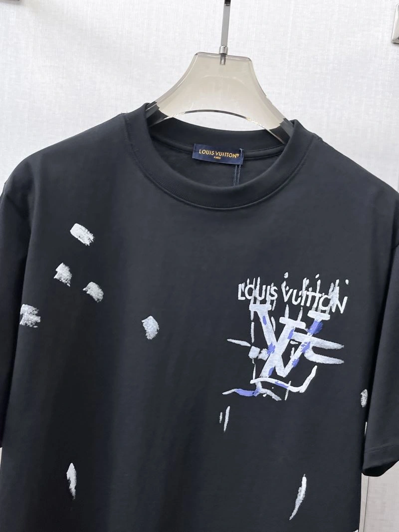 GoodFit Louis Vuitton T-Shirts 132330