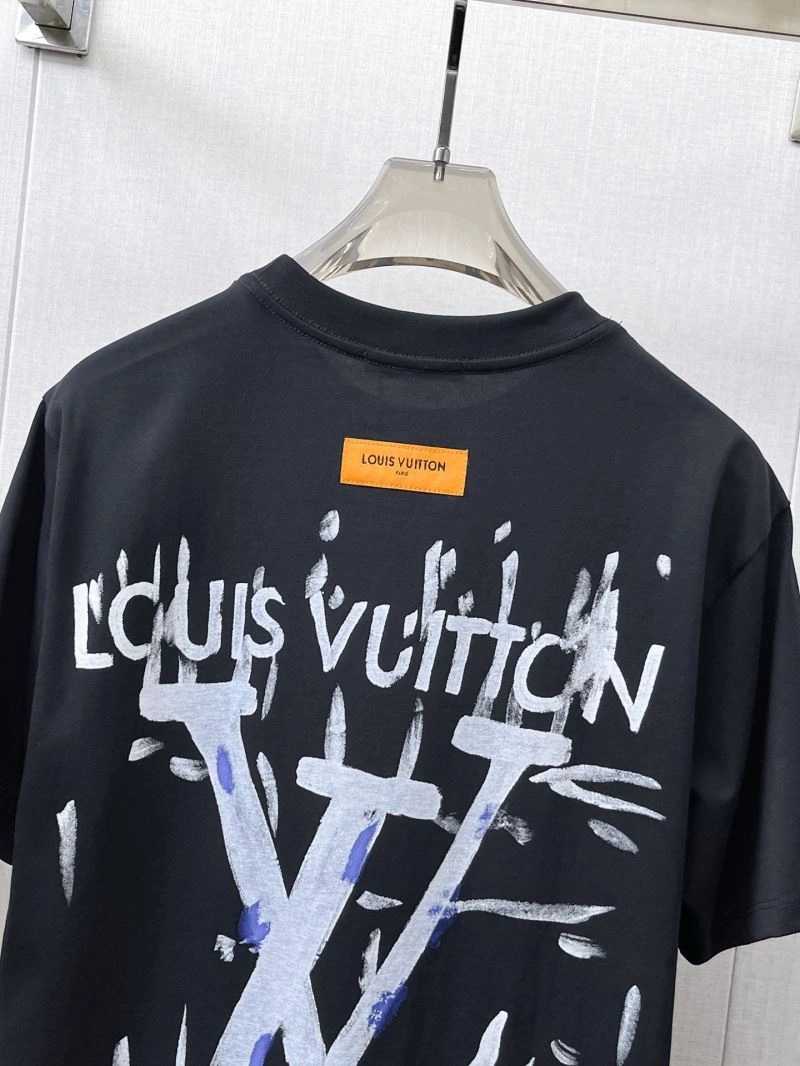 GoodFit Louis Vuitton T-Shirts 132330