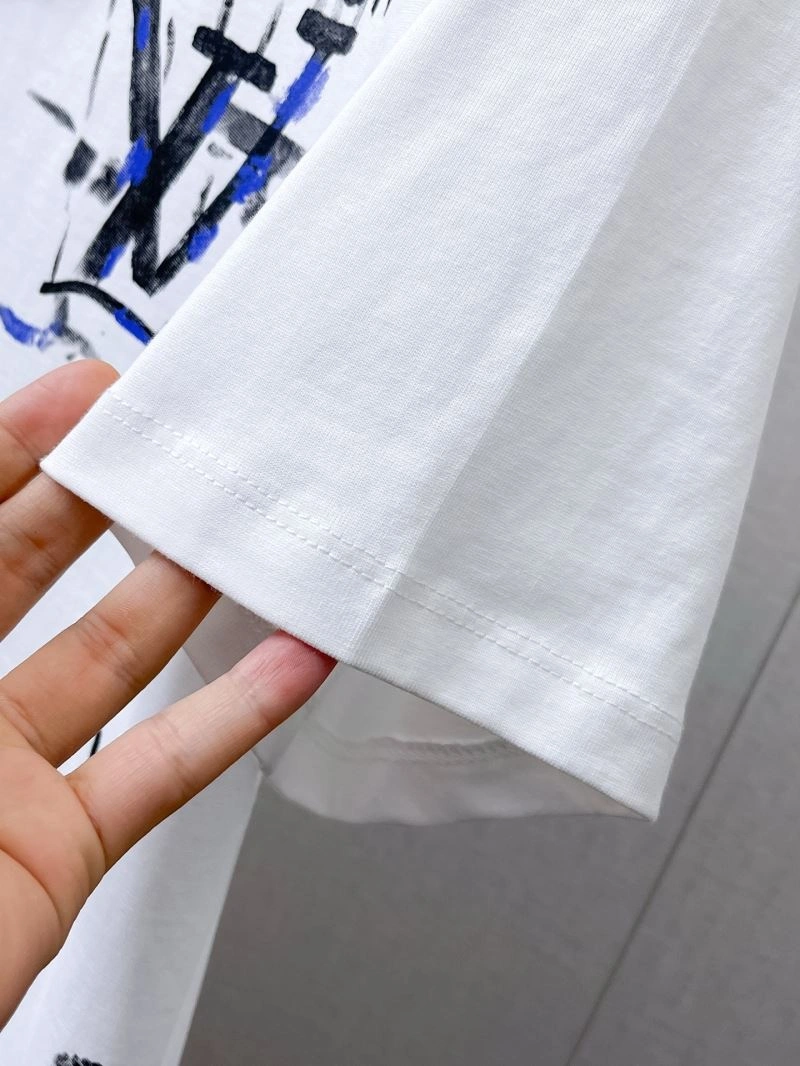 GoodFit Louis Vuitton T-Shirts 132326