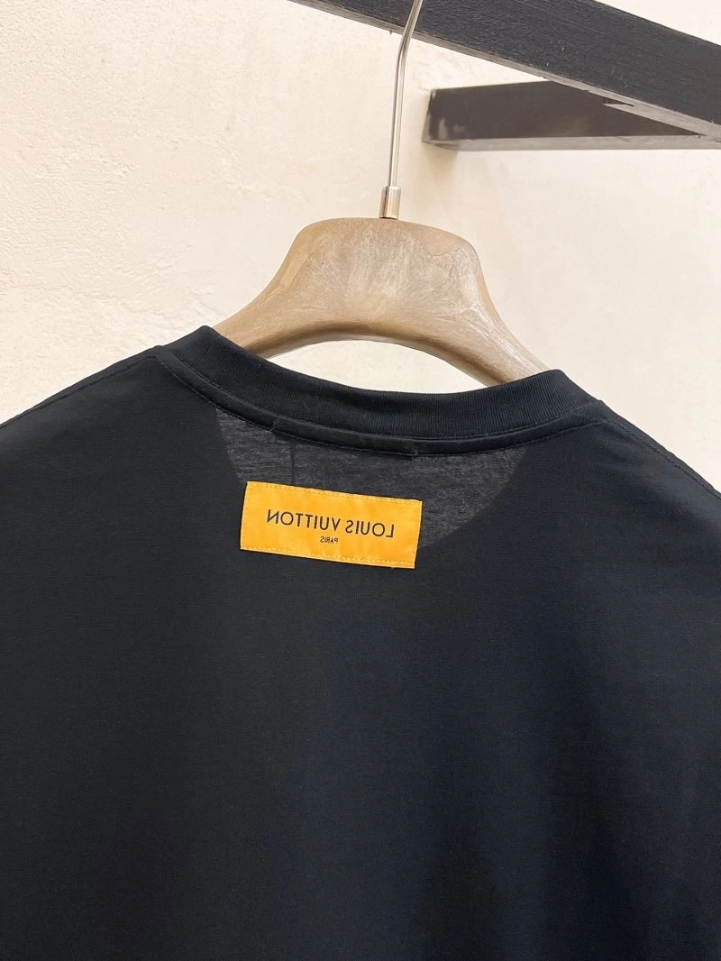 OdorResistant Louis Vuitton T-Shirts 132328