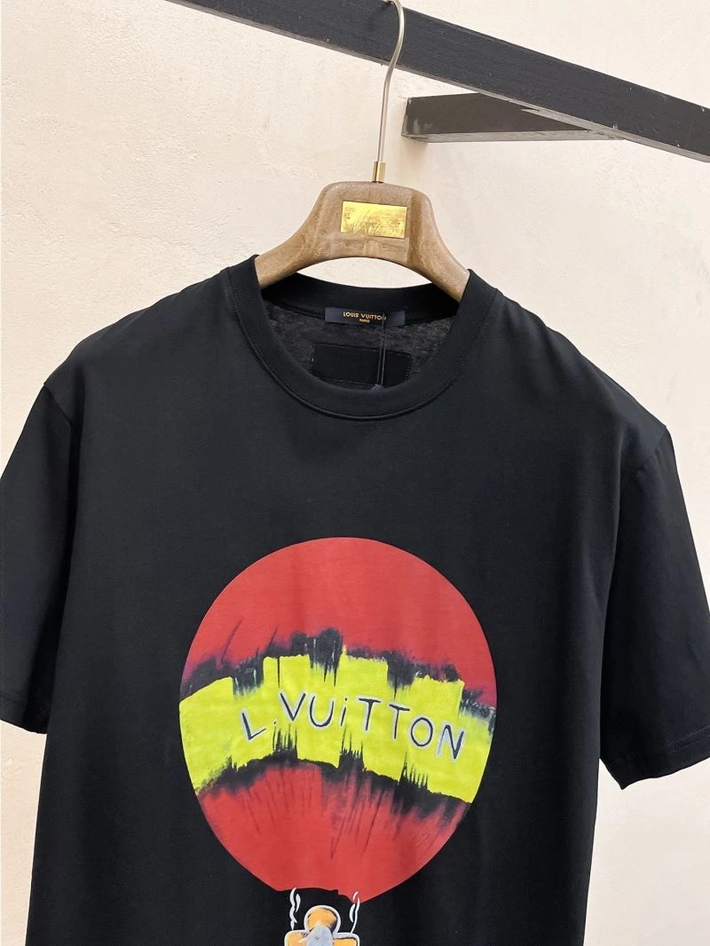 Louis Vuitton T-Shirts HighPerformance 132342
