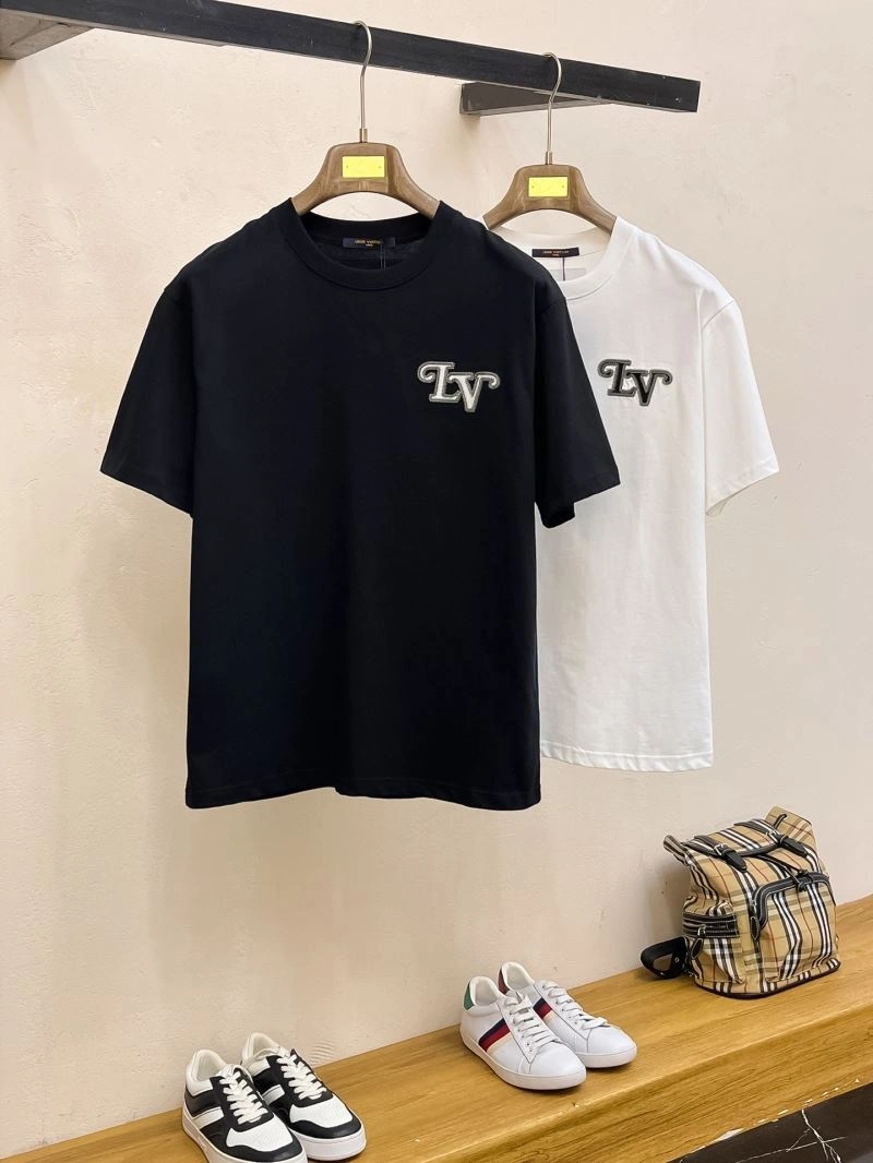 Premium Louis Vuitton T-Shirts 132329