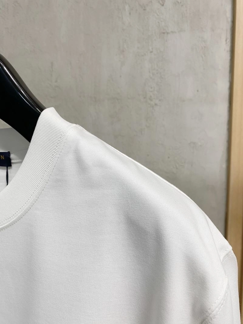 Louis Vuitton T-Shirts Sporty 132352